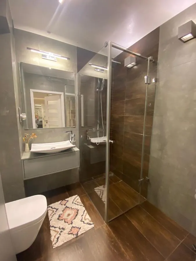 Apartament Z Tarasem Przy Parku Warsaw 0*,  Poland