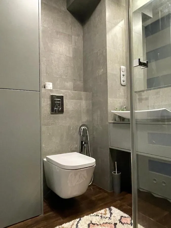 Apartment Apartament Z Tarasem Przy Parku Warsaw Poland